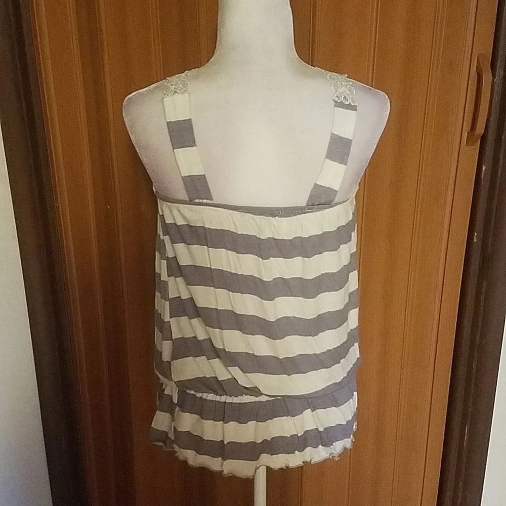 BACCI GREY STRIPED LACE TOP - Picture 4 of 6
